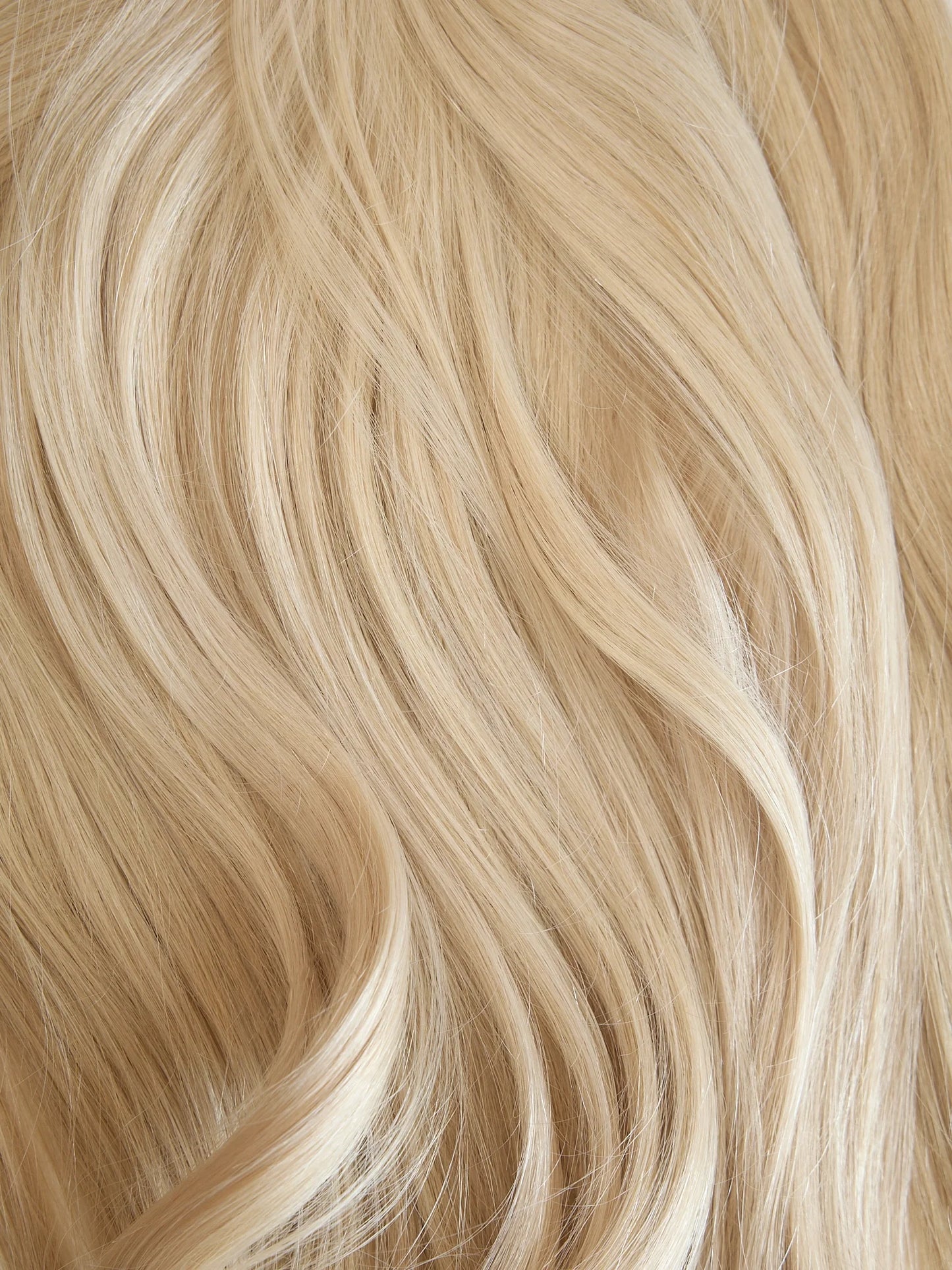 Beach Blonde (18/60) 22" 220g - Clip-Ins
