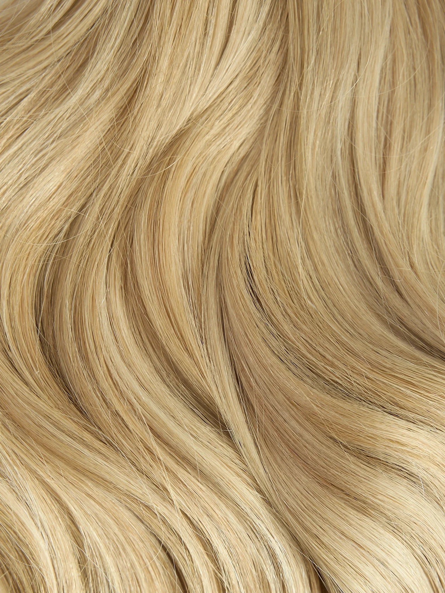 Warm Platinum Blonde Highlights (P18/613)